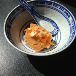 Un jour une glace. Jeudi : la crème glacée végétarienne à l’abricot.