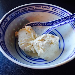 Un jour une glace. Vendredi : la crème glacée à la vanille.